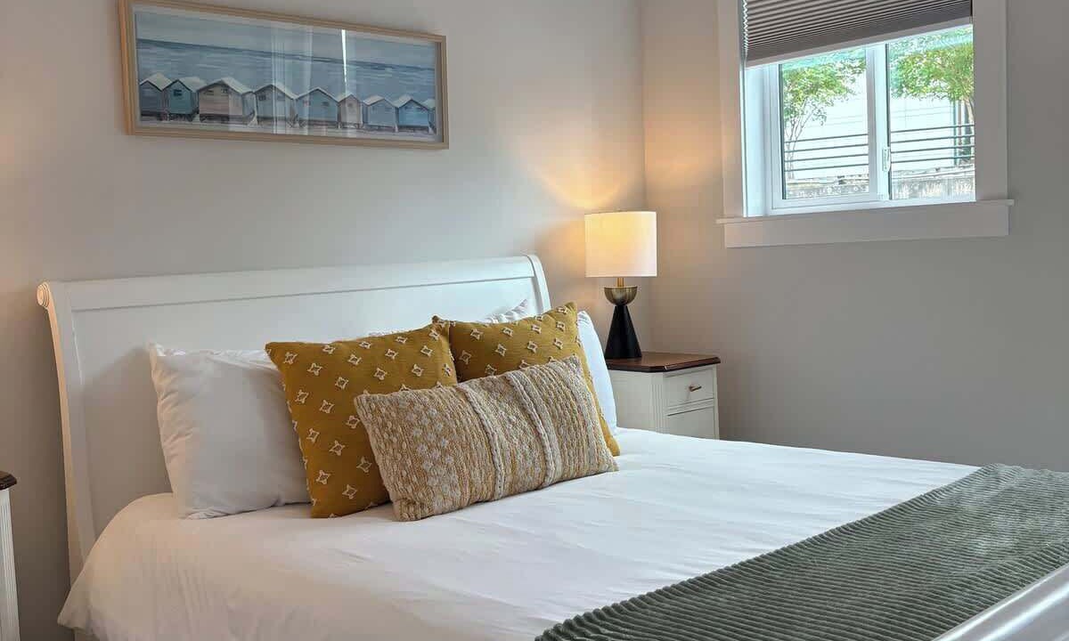 Photo of Bedroom in River District