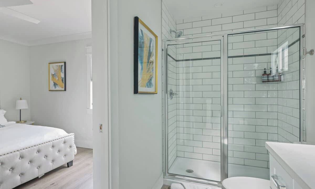 Photo of Bathroom in River District