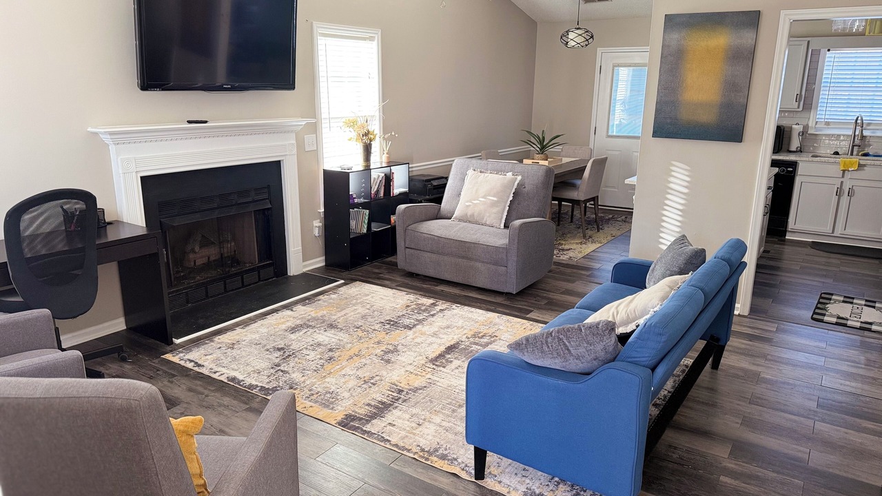 Photo of Livingroom in Winston - Salem