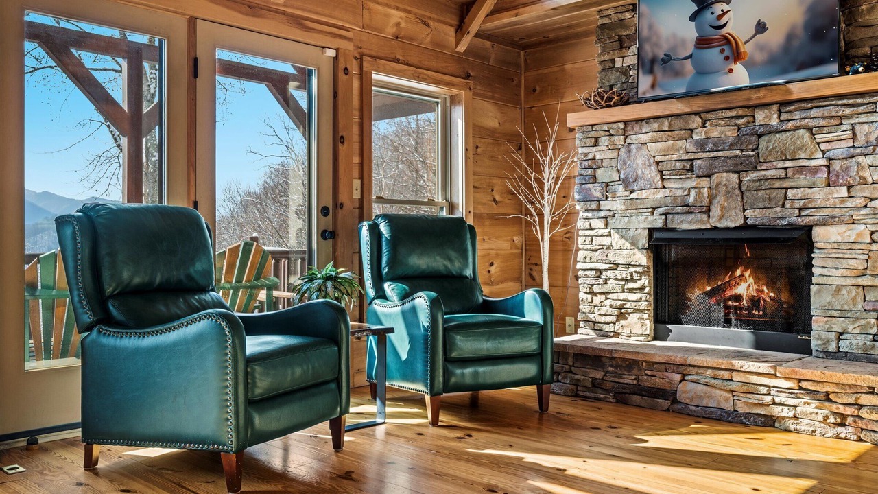 Photo of Livingroom in Maggie Valley