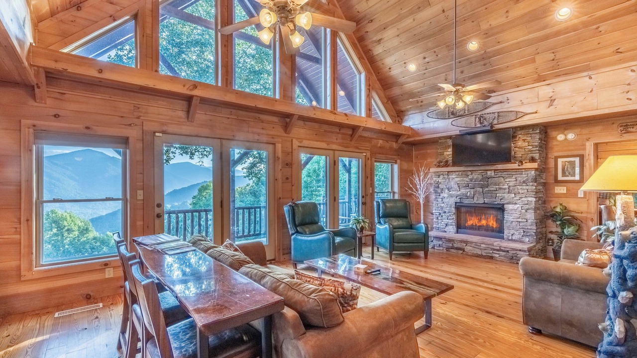 Photo of Livingroom in Maggie Valley