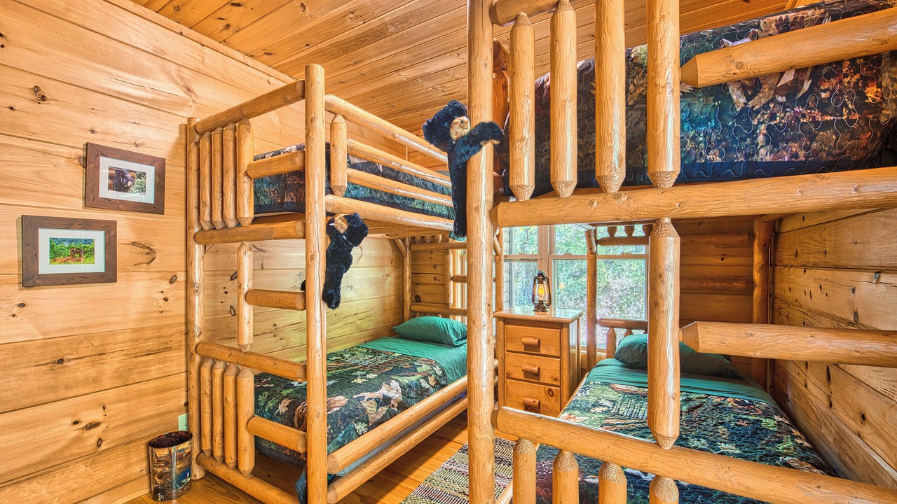 Photo of Bedroom in Maggie Valley