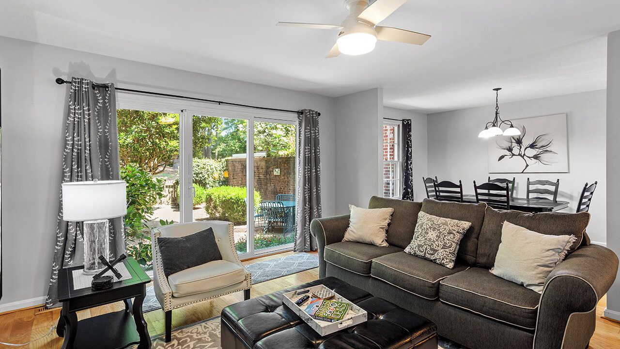 Photo of Livingroom in Northwest Raleigh