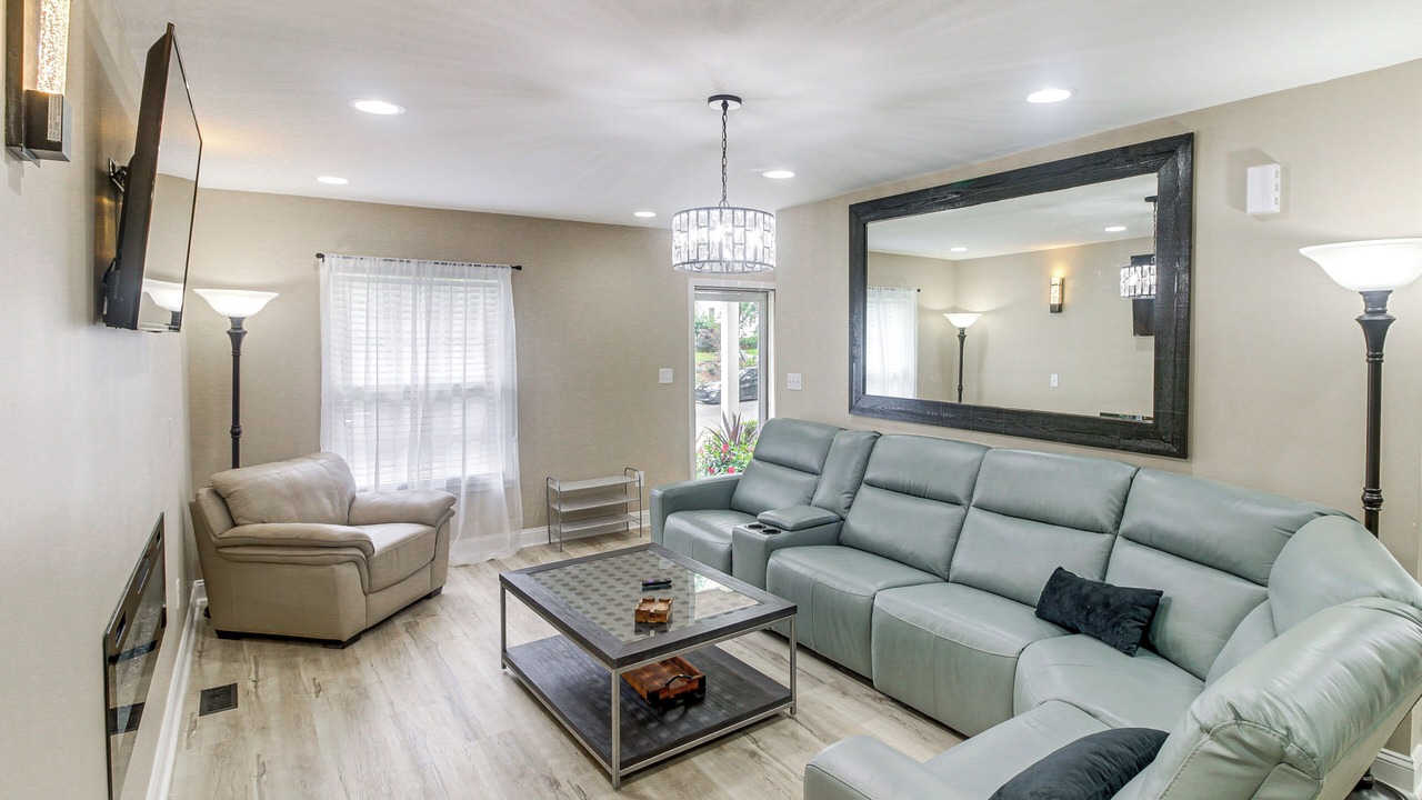Photo of Livingroom in Wesley Heights