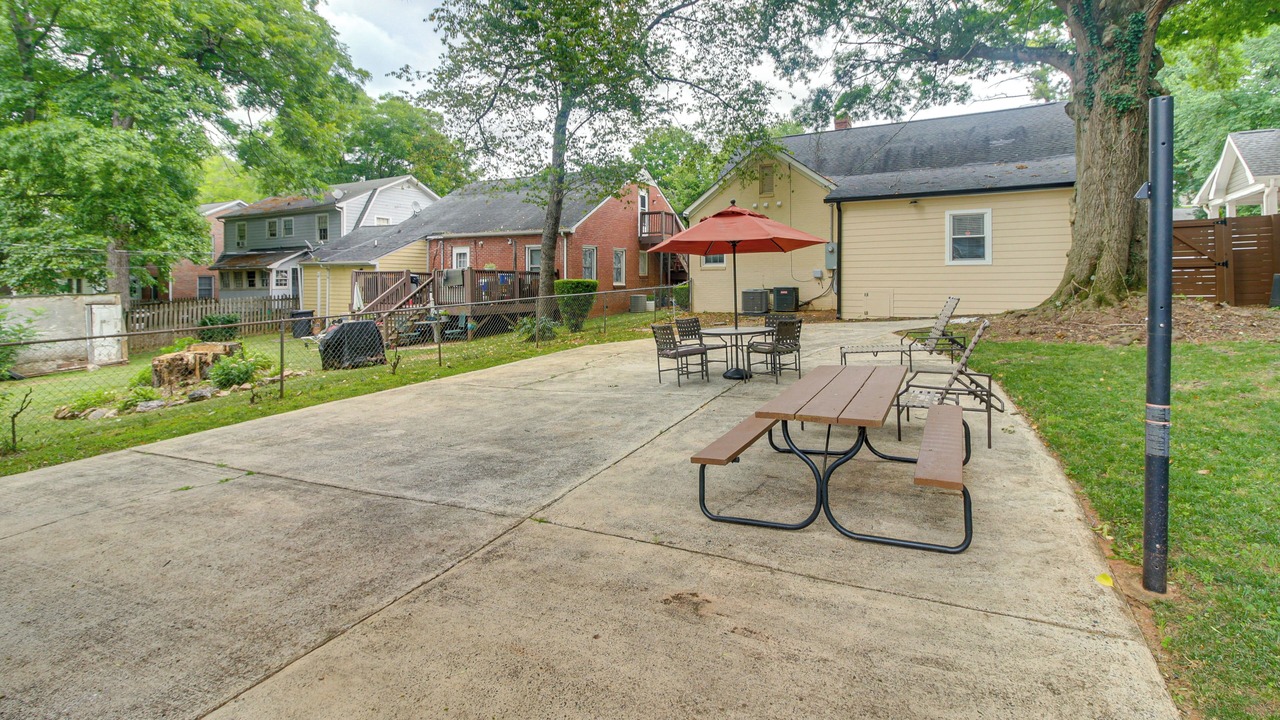 Photo of Outdoor in Wesley Heights