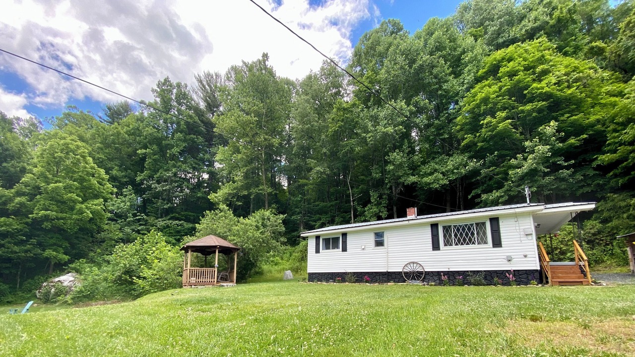 Photo of Outdoor in Bakersville