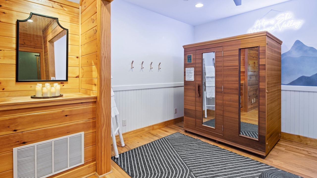 Photo of Bedroom in Maggie Valley