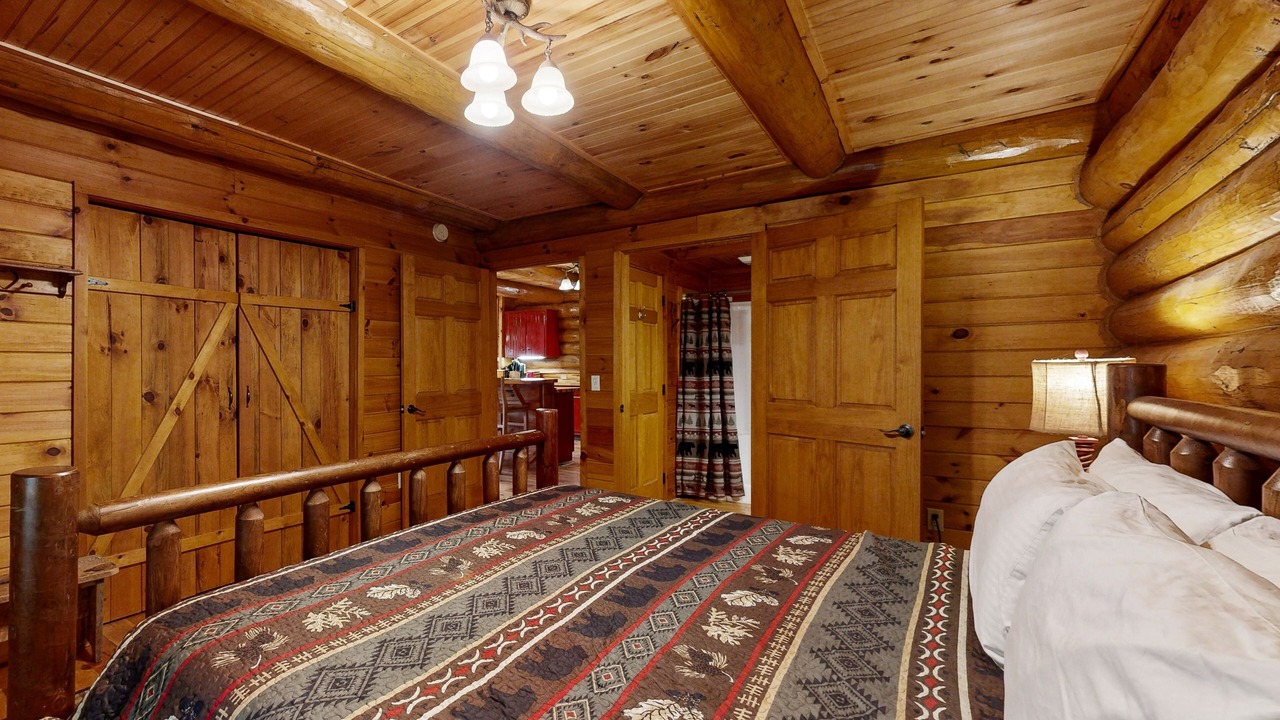 Photo of Bedroom in Sylva