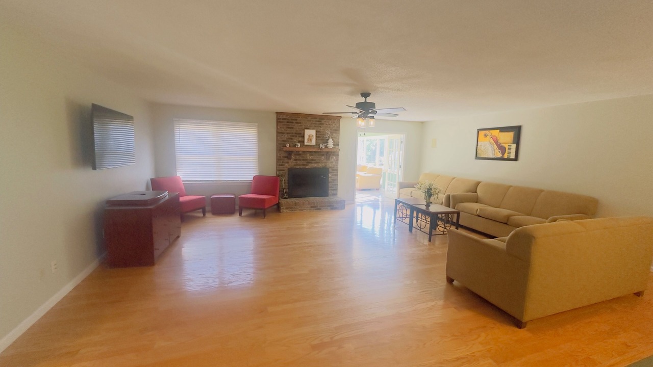 Photo of Livingroom in Marvin