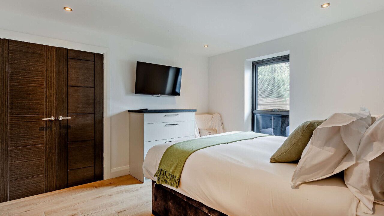 Photo of Bedroom in Highfields Caldecote
