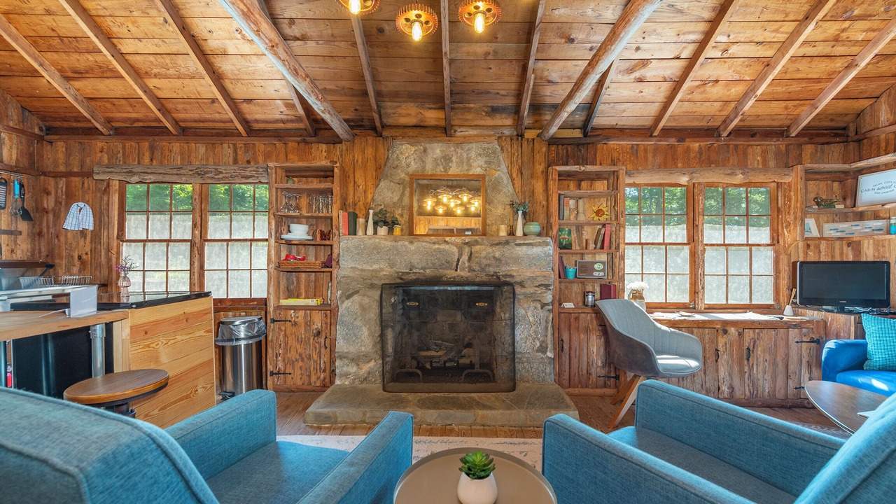 Photo of Livingroom in Morganton