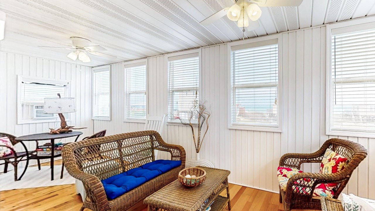 Photo of Livingroom in Ocean City Beach