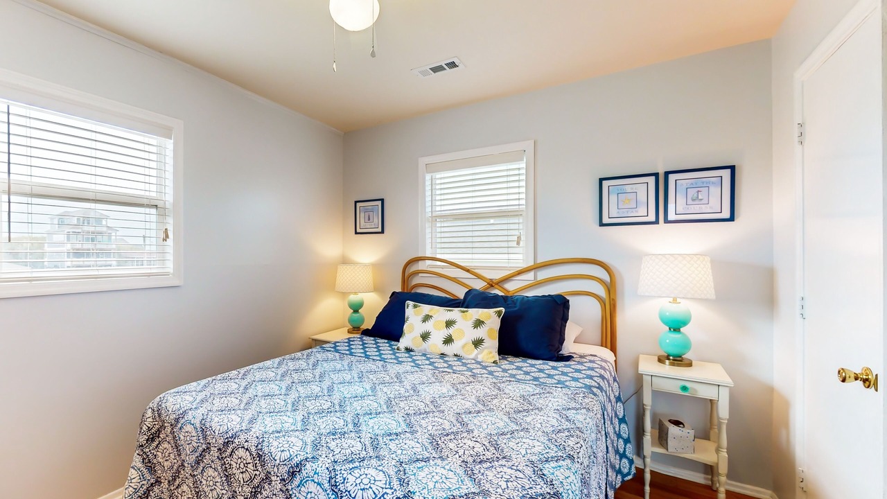 Photo of Bedroom in Ocean City Beach