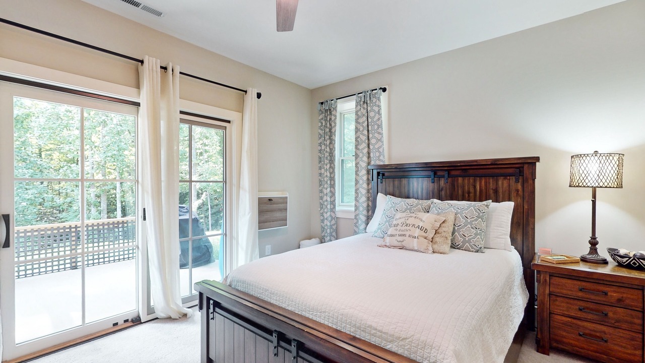 Photo of Bedroom in Bear Lake Reserve