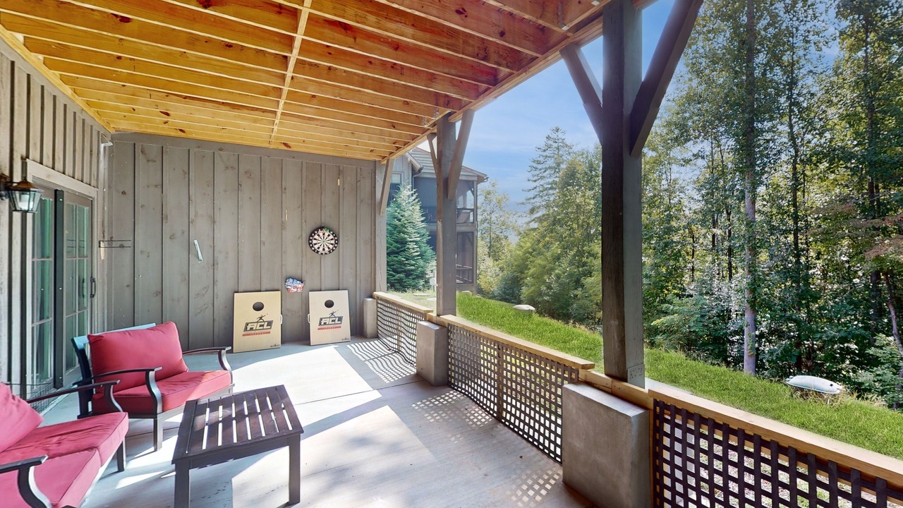 Photo of Patio Balcony in Bear Lake Reserve