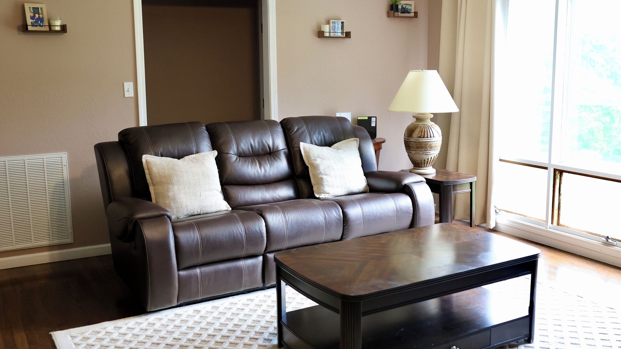 Photo of Livingroom in Robbinsville