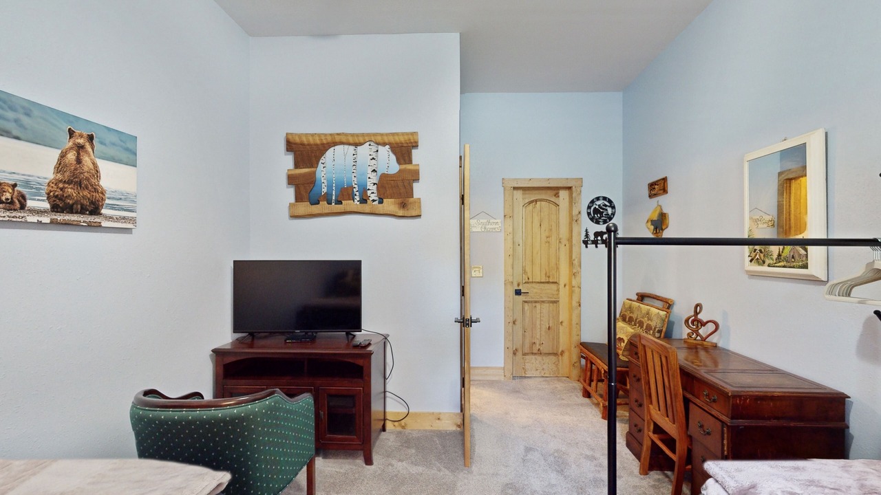Photo of Bedroom in Warne