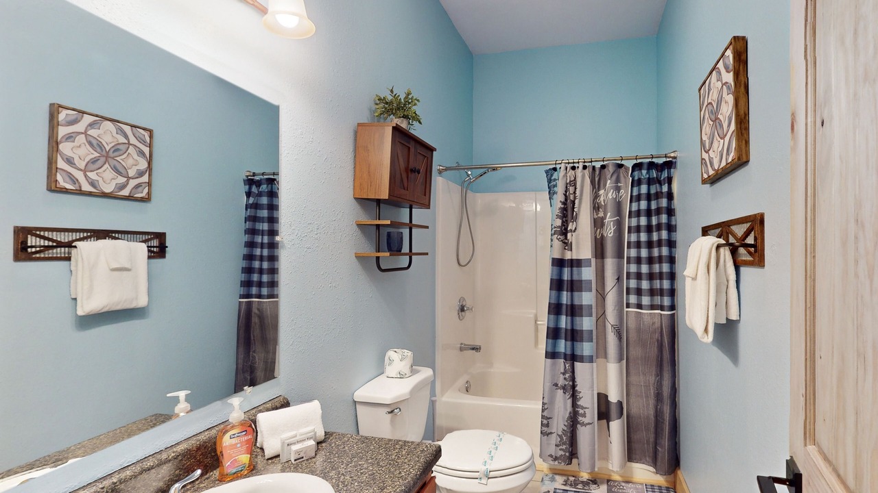Photo of Bathroom in Warne