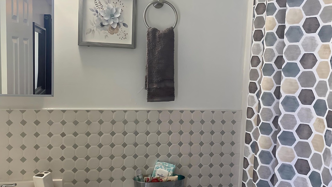 Photo of Bathroom in Peach Orchard
