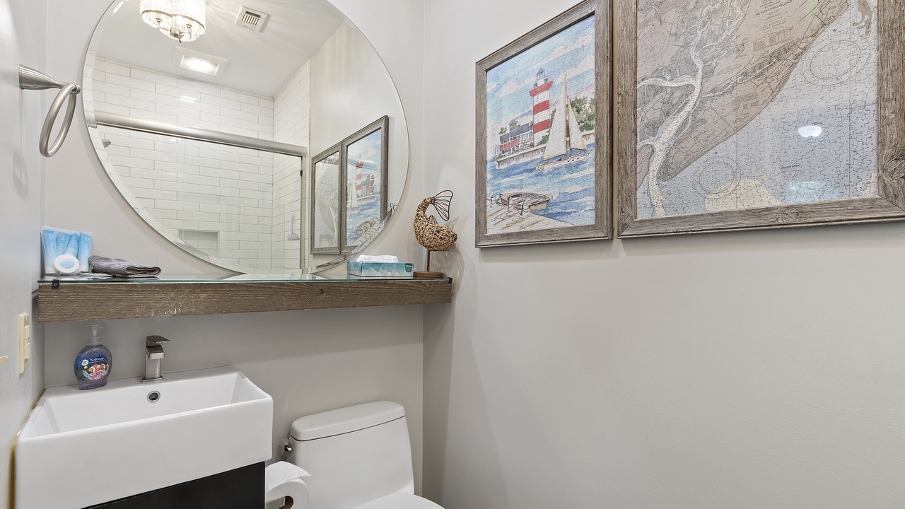 Photo of Bathroom in Lawton Woods