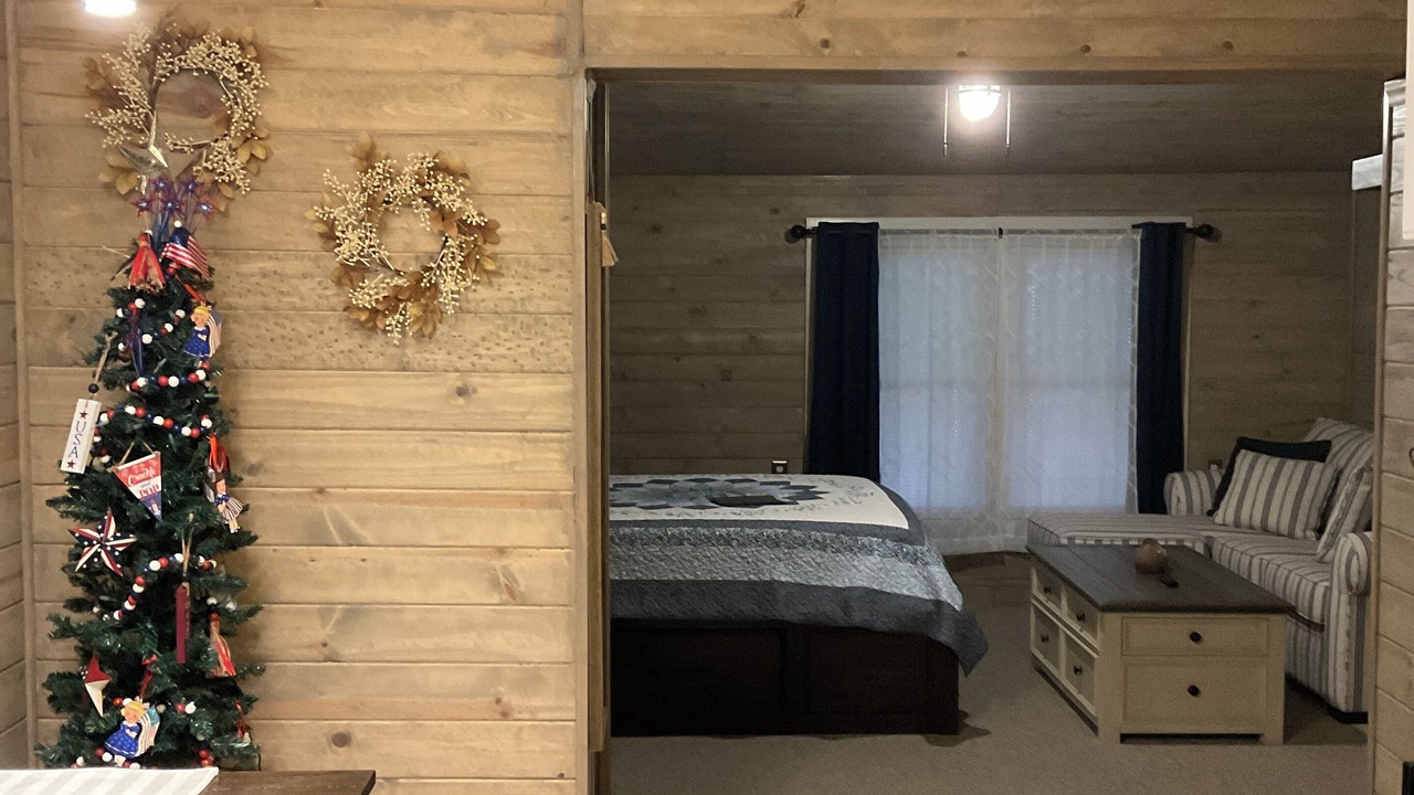 Photo of Bedroom in Crisp