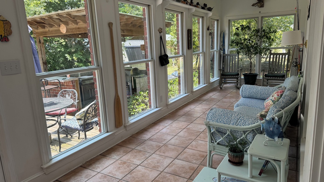 Photo of Livingroom in Lake Waccamaw