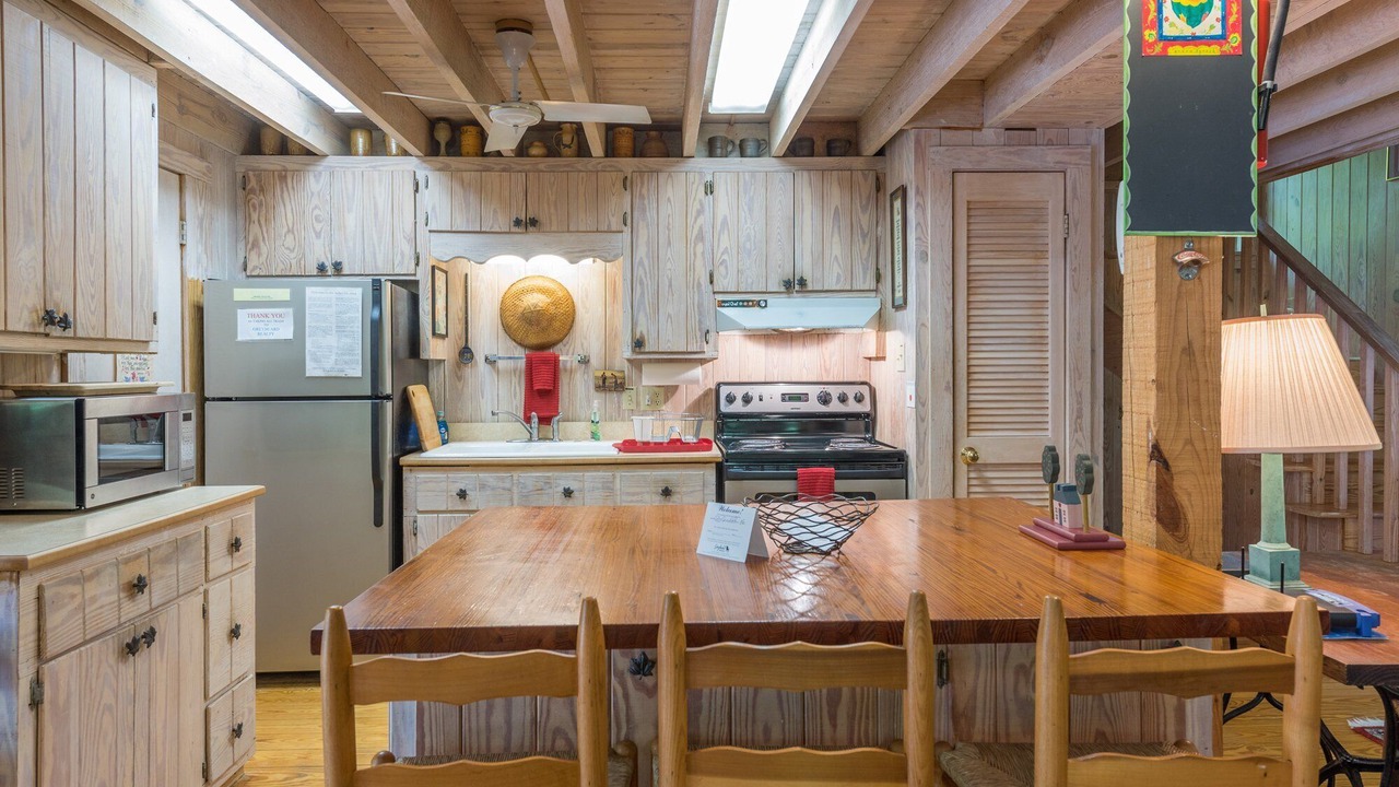 Photo of Kitchen in Ridgecrest