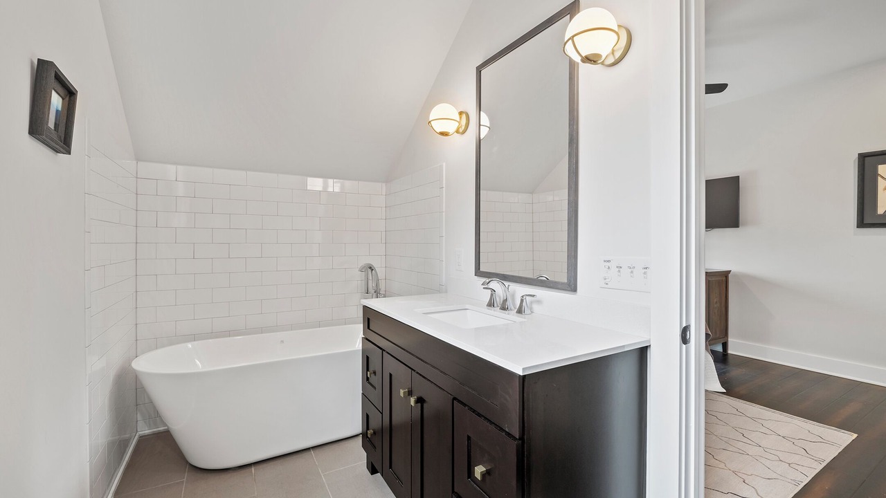 Photo of Bathroom in Nebo