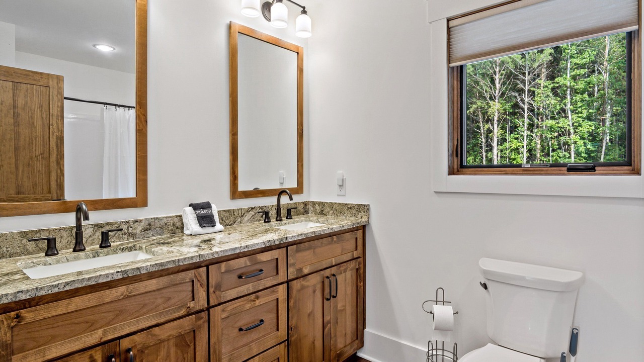 Photo of Bathroom in Nebo