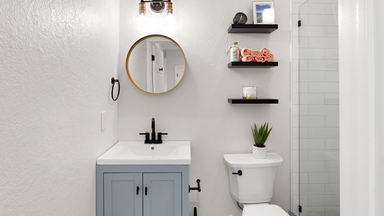 Photo of Bathroom in Bermuda Bay
