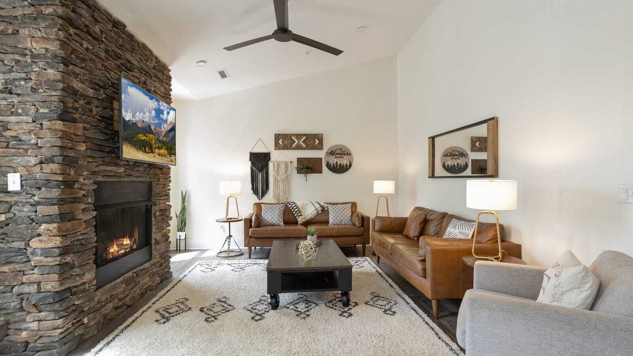 Photo of Livingroom in Blowing Rock