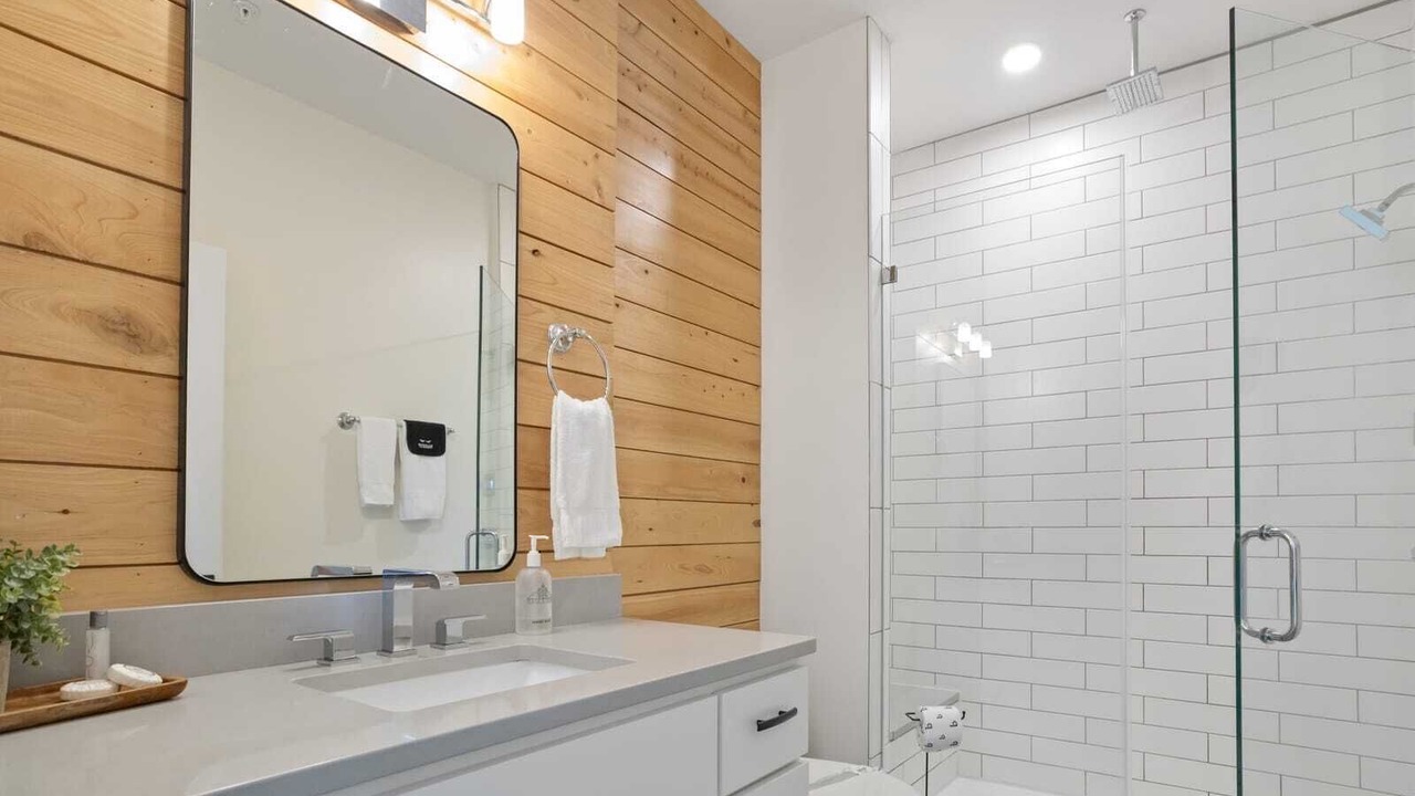 Photo of Bathroom in Blowing Rock