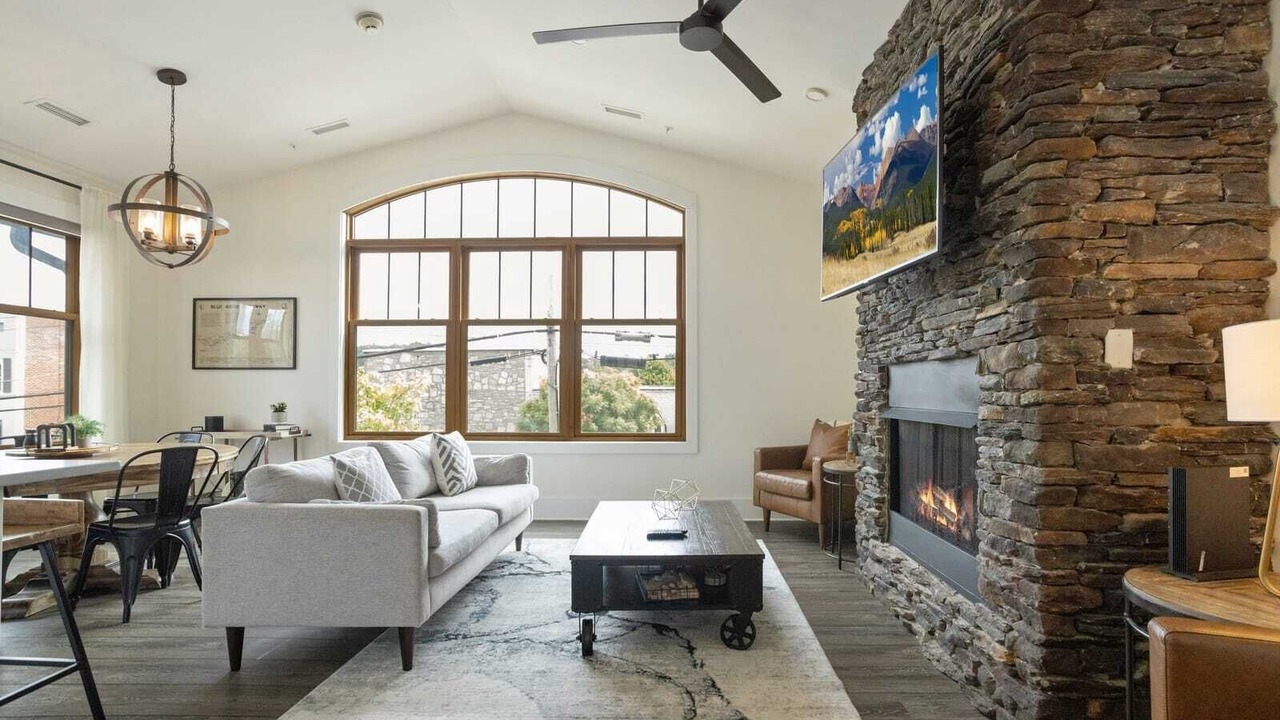 Photo of Livingroom in Blowing Rock