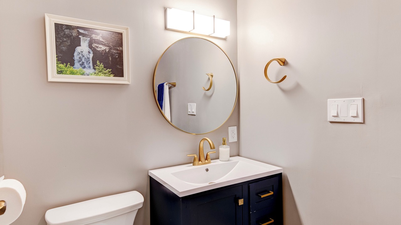 Photo of Bathroom in Hendersonville