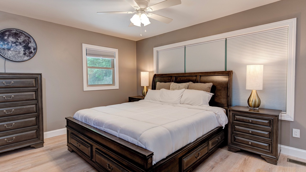 Photo of Bedroom in Hendersonville