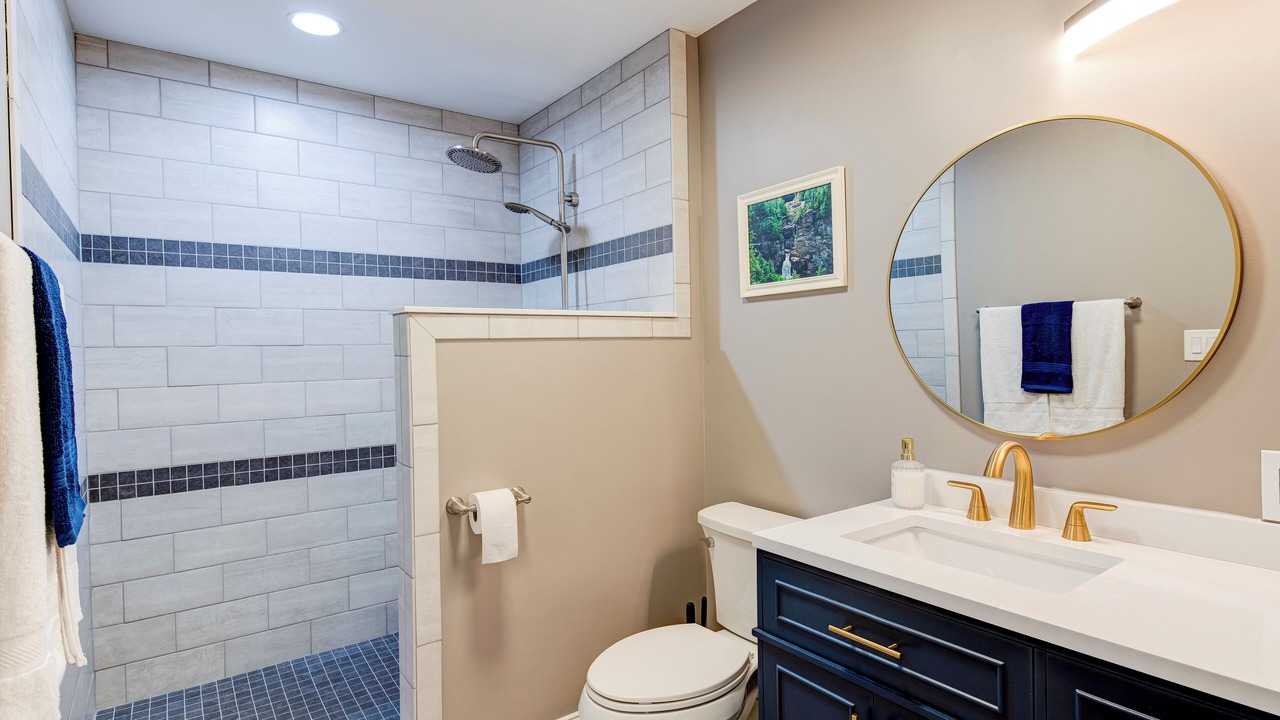 Photo of Bathroom in Hendersonville