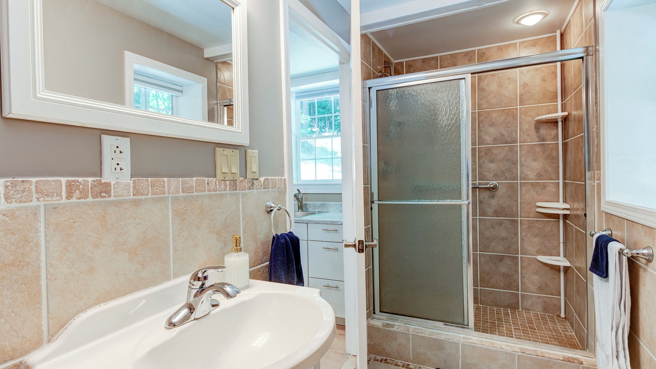 Photo of Bathroom in Hendersonville