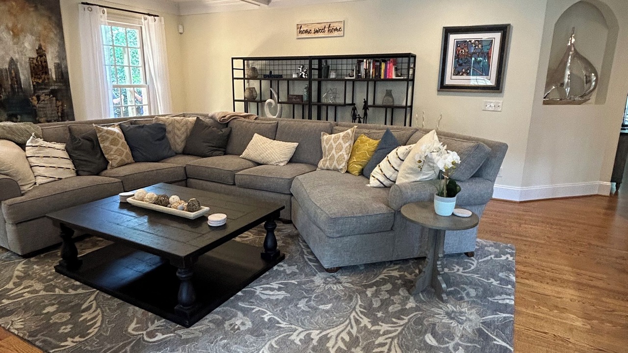 Photo of Livingroom in Myers Park