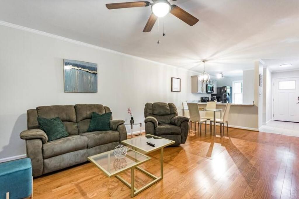 Photo of Livingroom in Southeast Raleigh