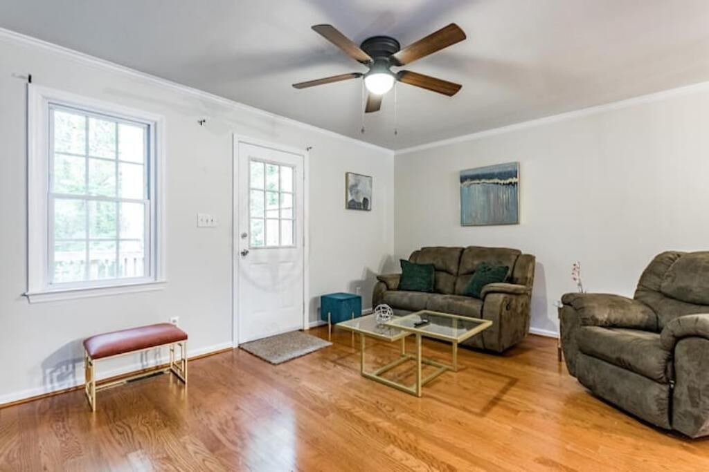 Photo of Livingroom in Southeast Raleigh