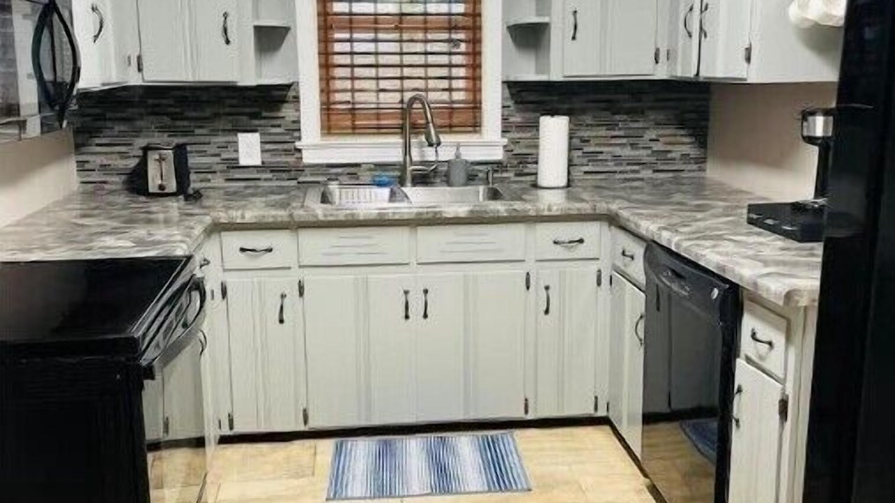 Photo of Kitchen in Gunter Afs
