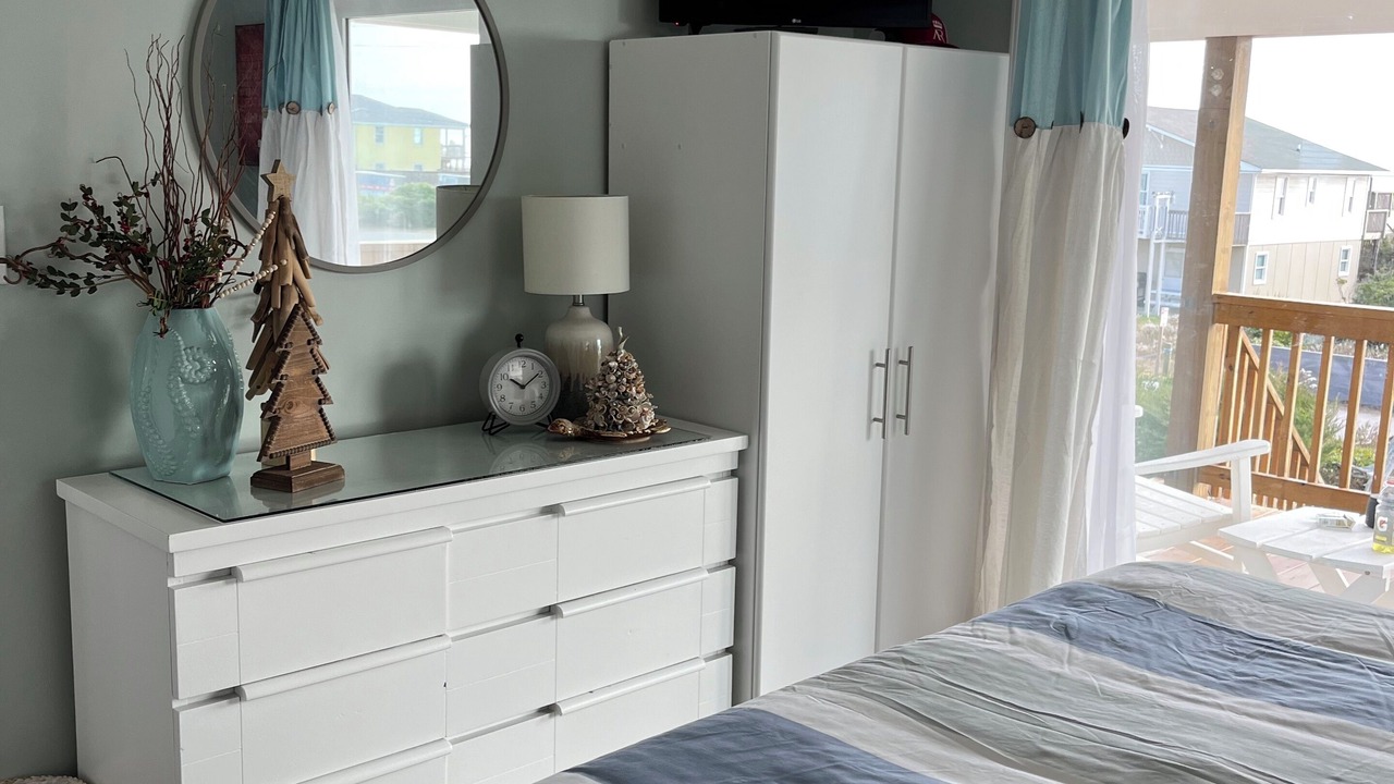 Photo of Bedroom in Emerald Isle