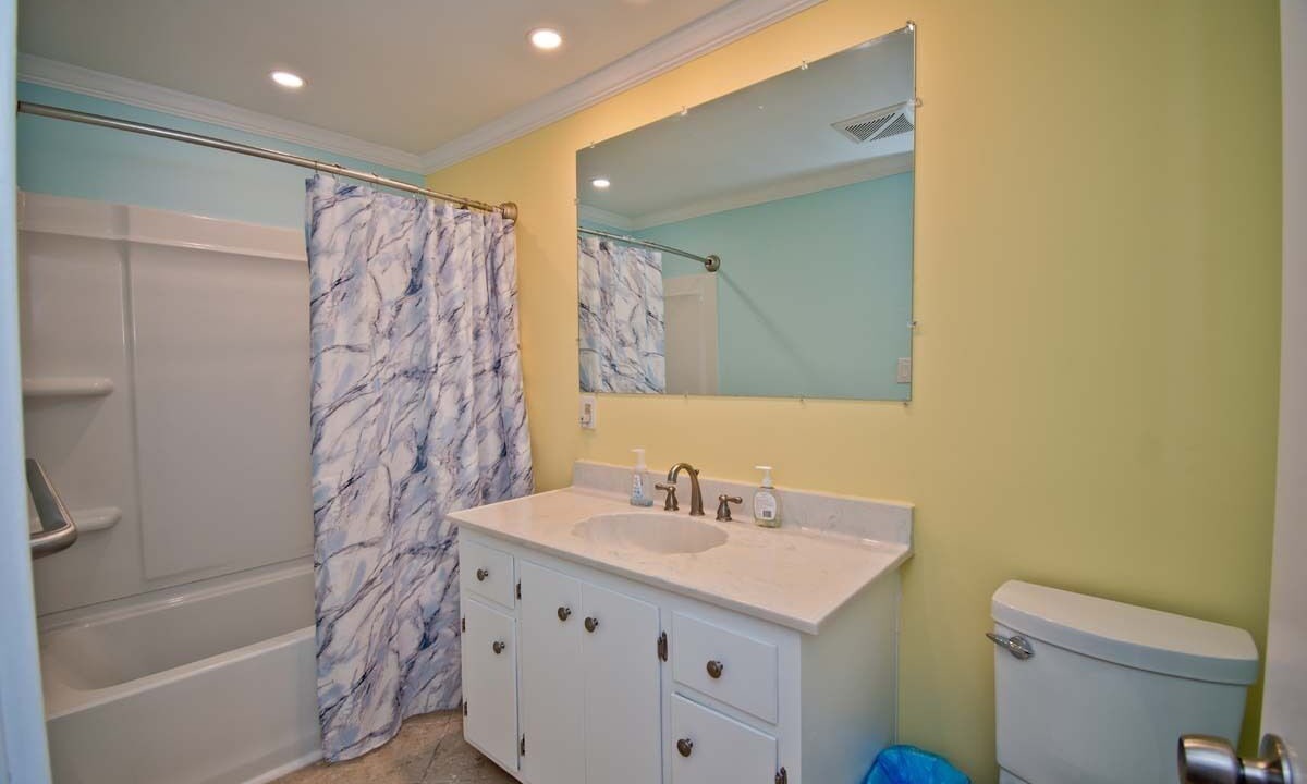 Photo of Bathroom in Pine Knoll Shores