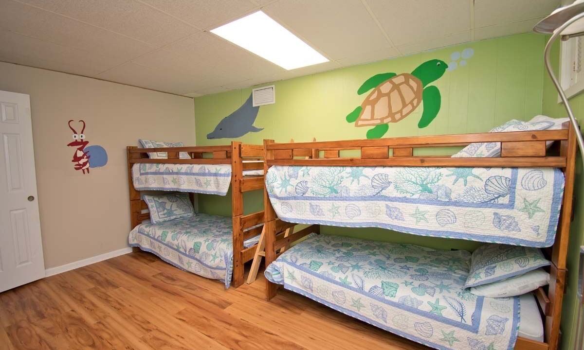 Photo of Bedroom in Pine Knoll Shores