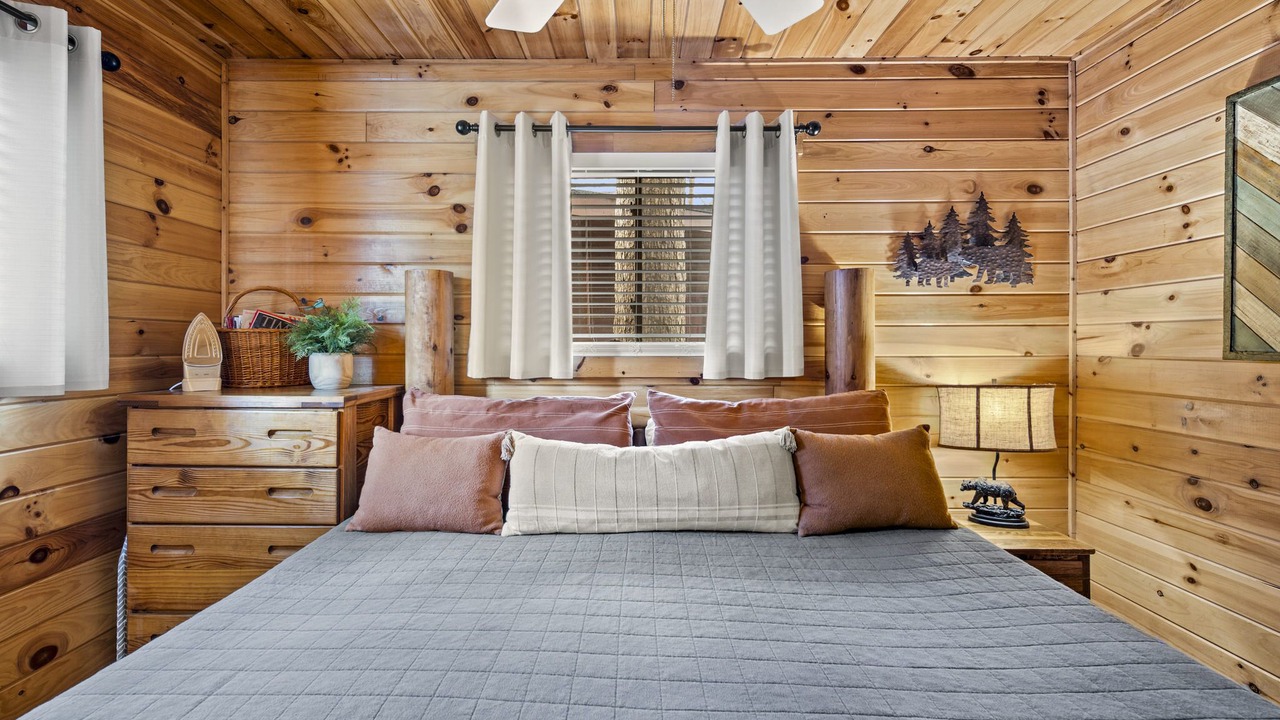 Photo of Bedroom in Bryson City