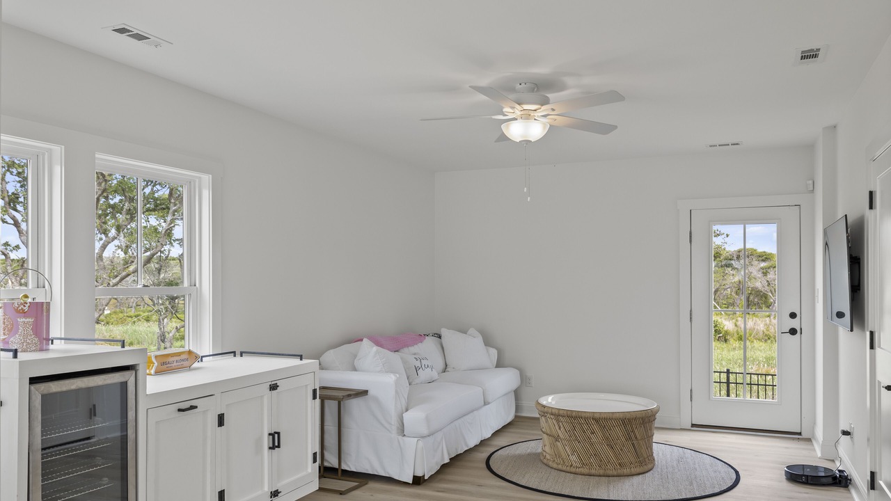 Photo of Livingroom in Indian Beach