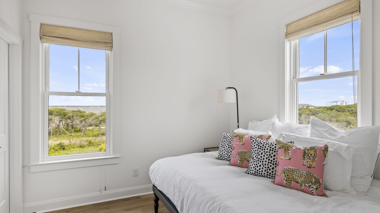 Photo of Bedroom in Indian Beach