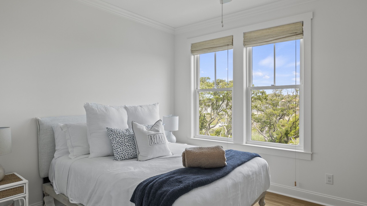 Photo of Bedroom in Indian Beach