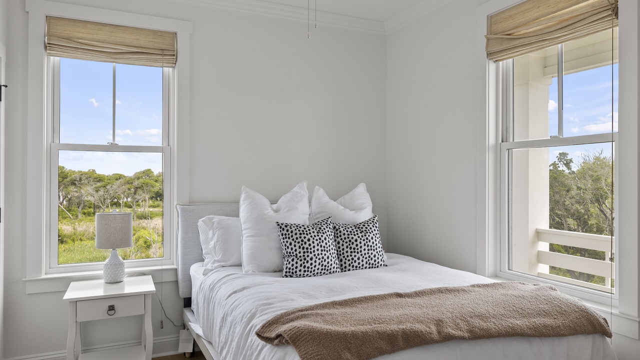 Photo of Bedroom in Indian Beach