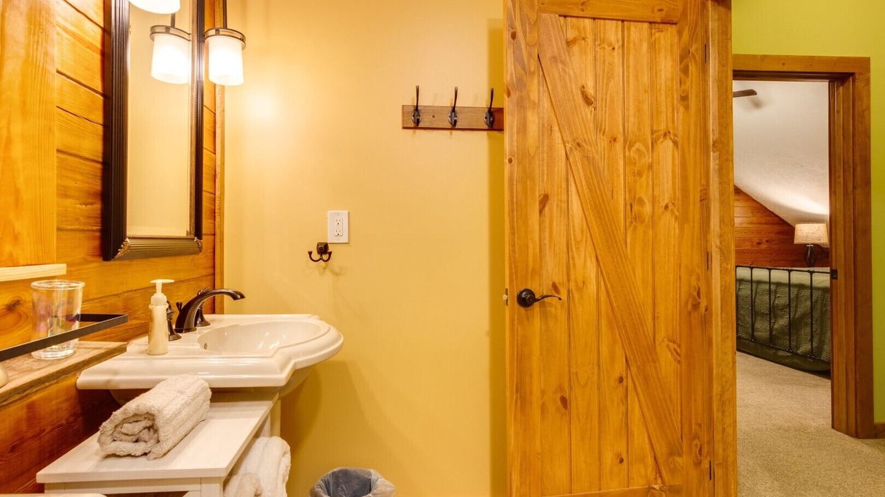 Photo of Bathroom in Weaverville
